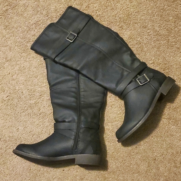 Ride Around Flat Boots - Picture 4 of 7